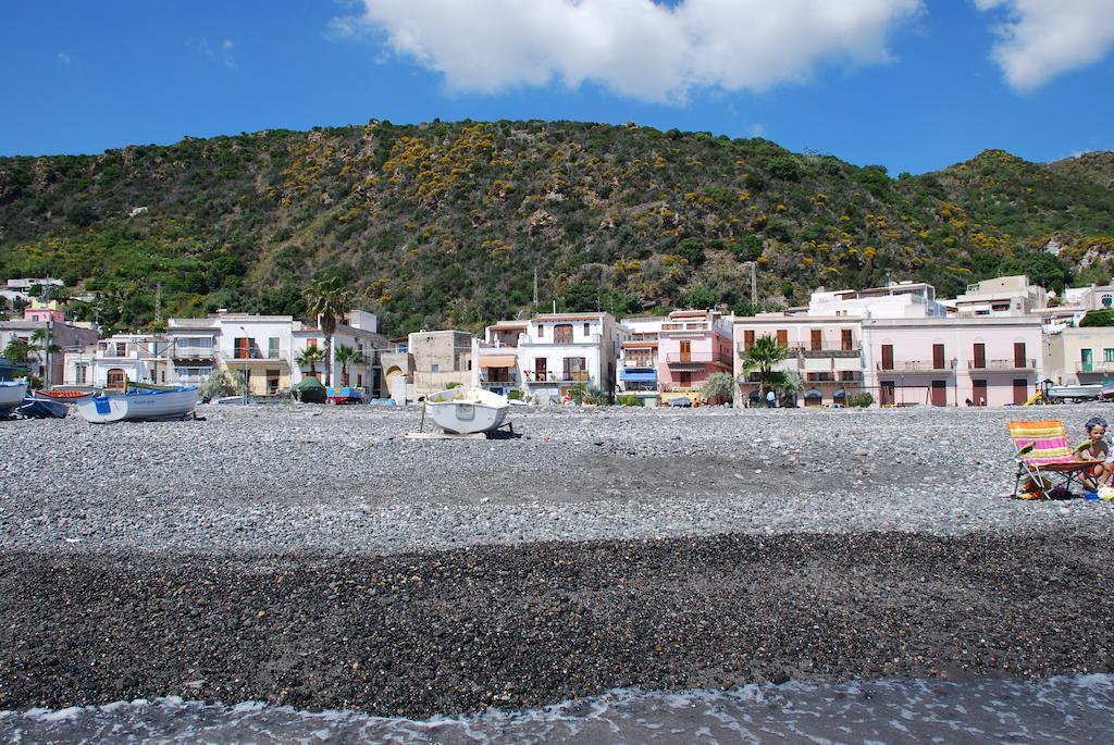 Vulcanoconsult Appartamenti Spiaggia Lipari  Luaran gambar